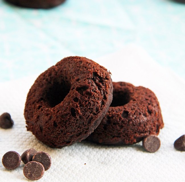 FLUFFY CHOCOLATE DONUTS final