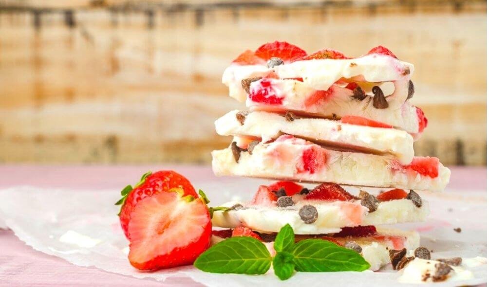 Strawberry Chocolate Greek Yogurt Bark Recipe List